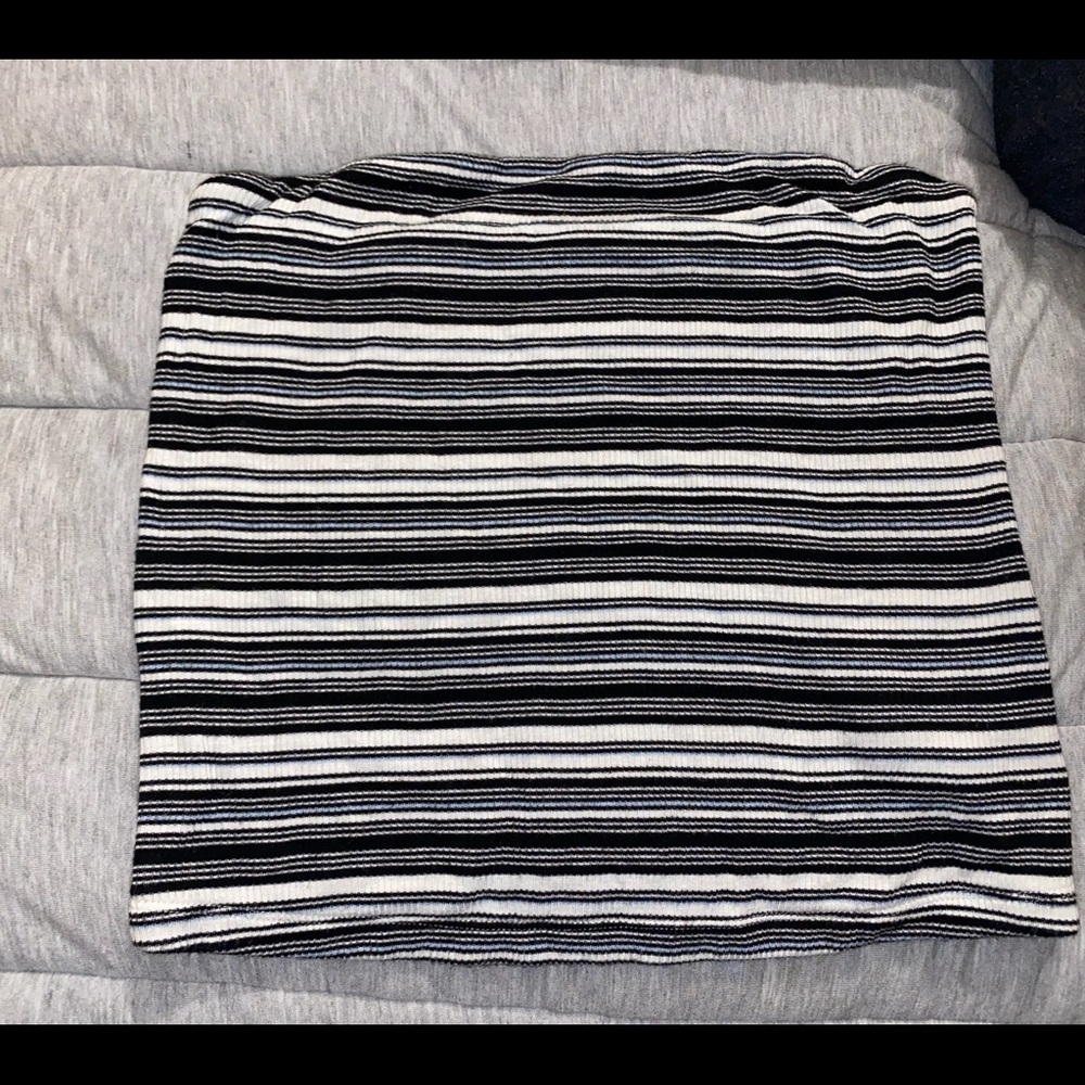 Striped Ribbed Tube Top - Picture 2 of 2